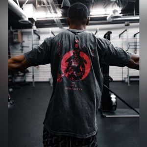 NWT MentalityThe 47 Ronin Vintage Tee - Red